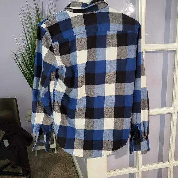 American Eagle men's XS flannel - Picture 2 of 5